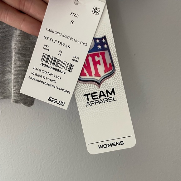 Green Bay Packer long sleeve - Picture 3 of 3